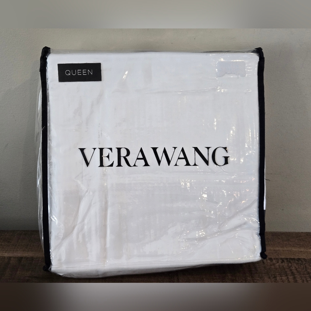 Vera Wang Queen Sheet Set Twill Lines White/ White 100% Cotton Satin Weave